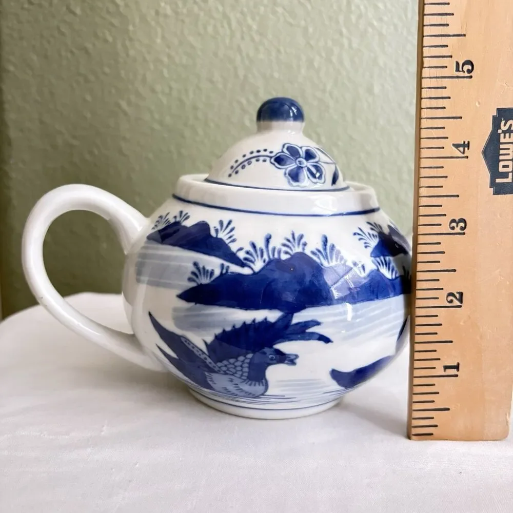 Vintage Small Chinese Blue and White Porcelain Teapot Ducks 4.5”